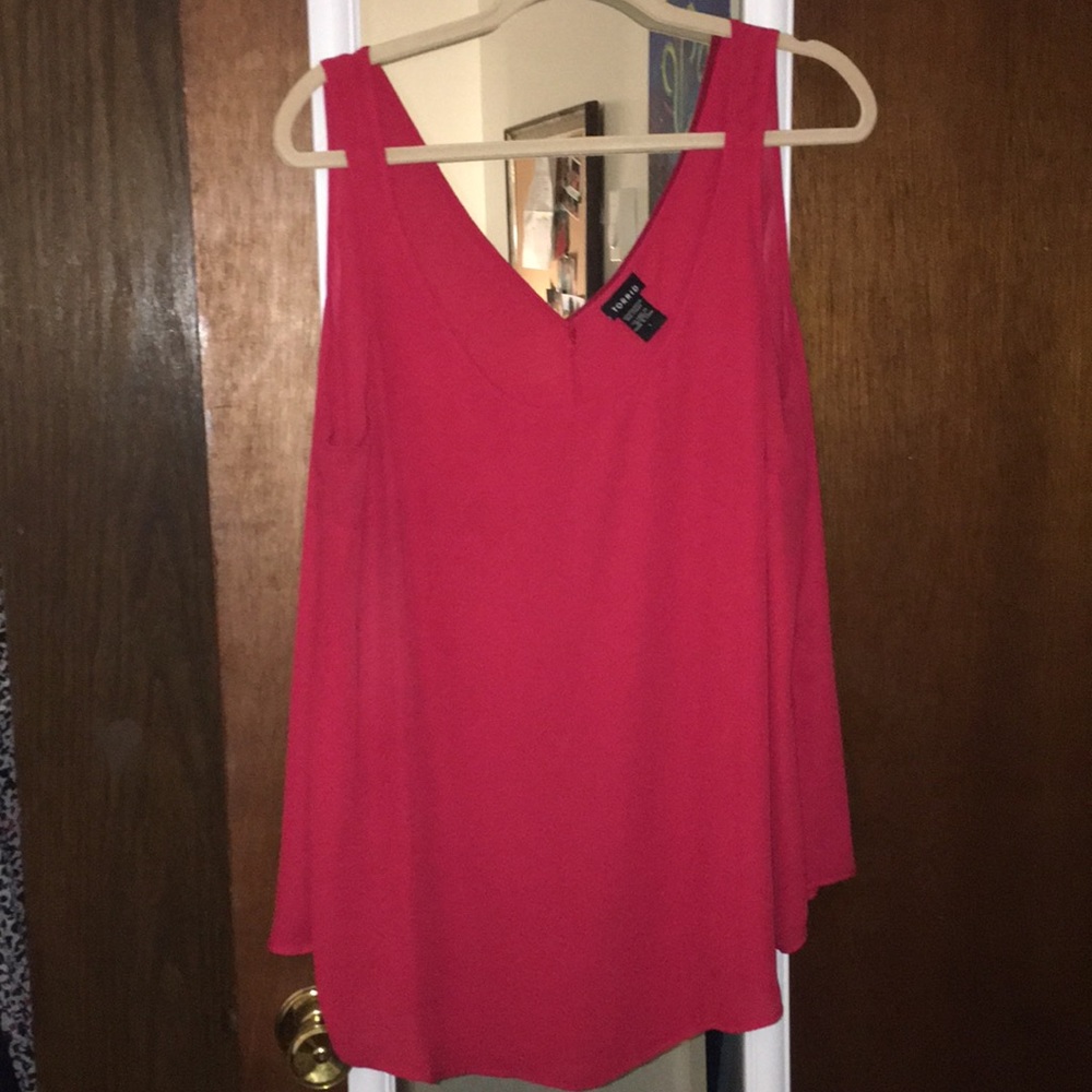 Sleeveless Blouse